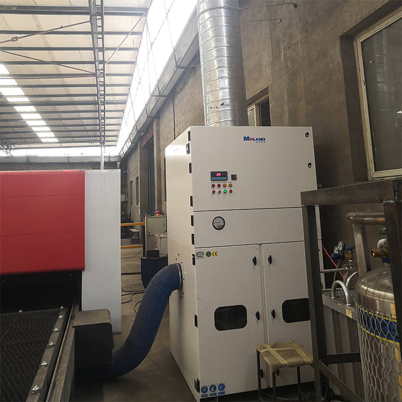 �����м����и�C���F����������