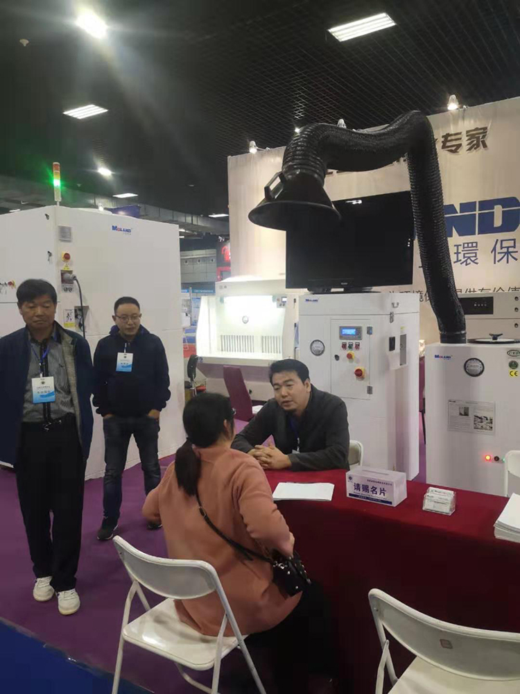 չ��(hu�� )С�D.jpg